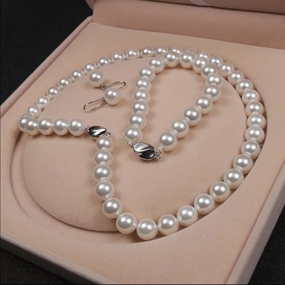 Shell pearls - Picture 6 of 7